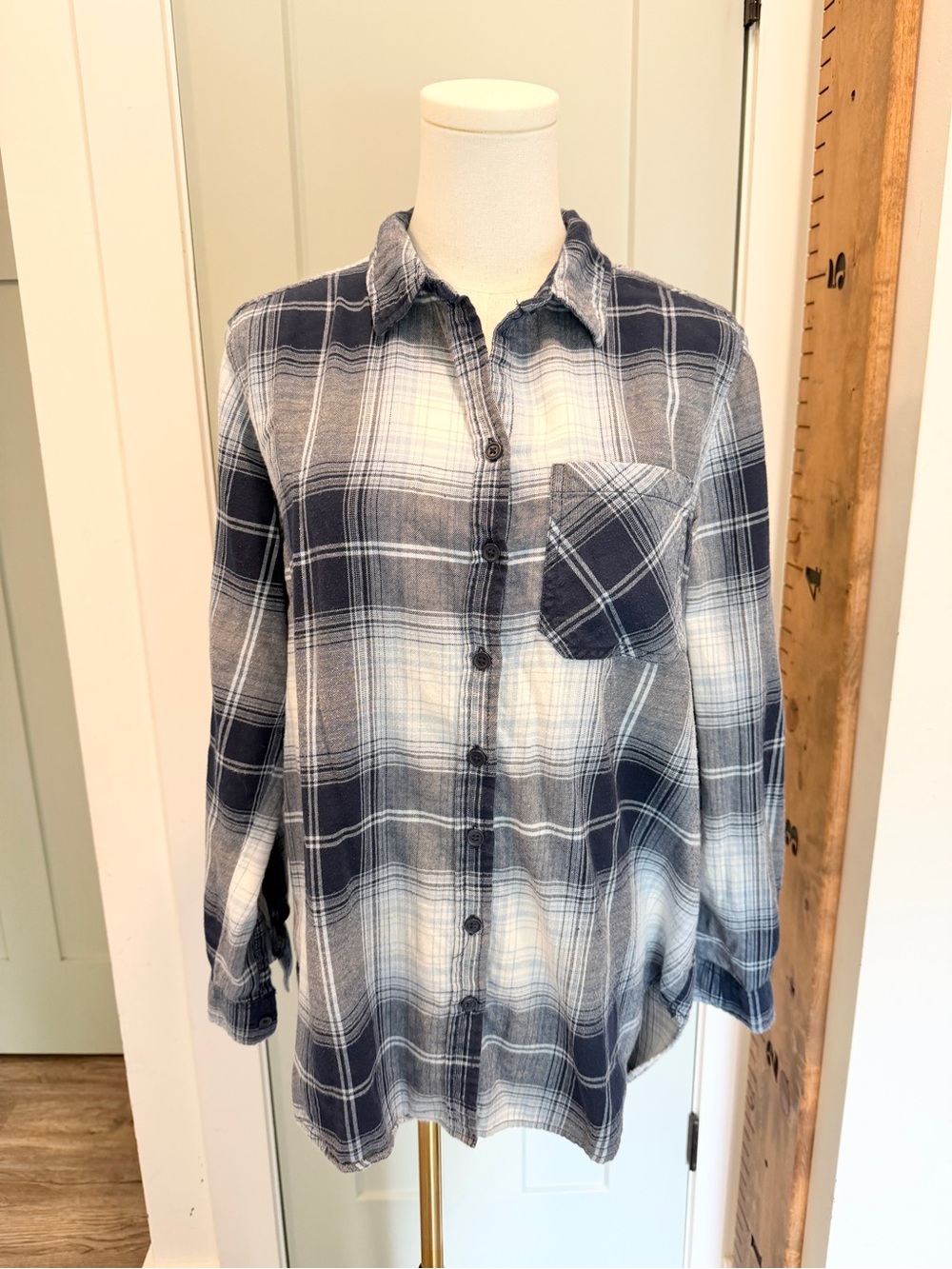 Beach Lunch Lounge Flannel Shirt Plaid Grunge 90s Country Western Fall Cowgirl